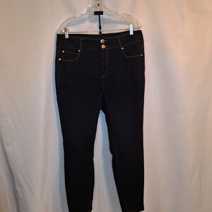 Tahari High Rise Dark Stretch Women's Jeans Size 16W #100